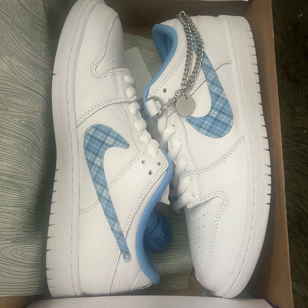 Nike SB Dunk Low “Nicole Hause”
